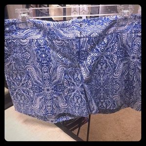 Like new Cremieux shorts in royal blue paisley
